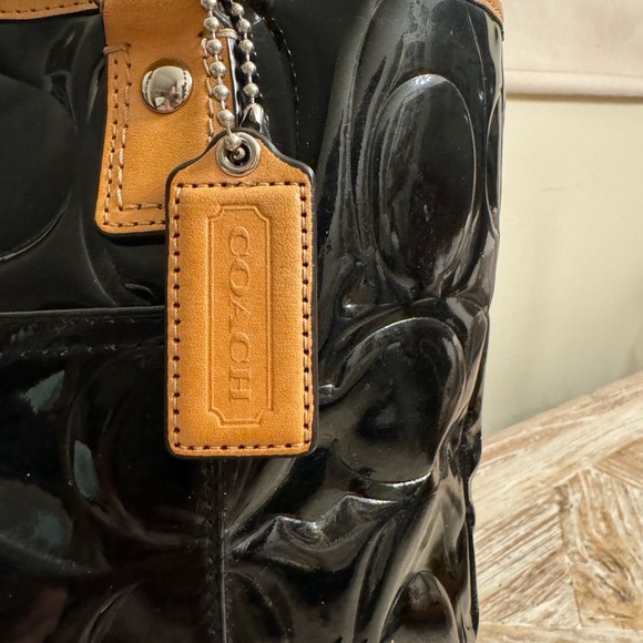 - Coach Patent leather shoulder purse with wristlet bundle! - Picture 4 of 16